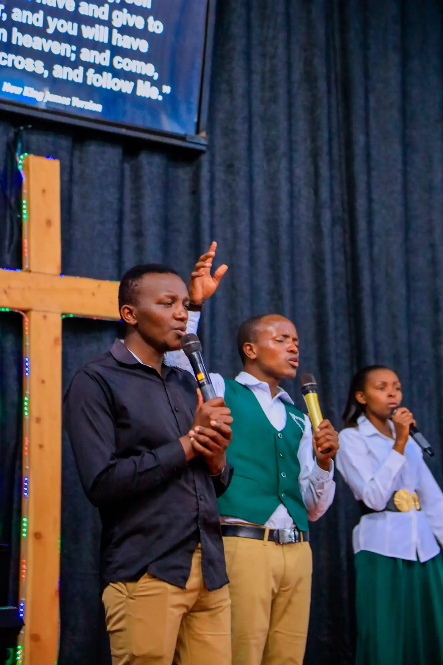 Praise & Worship Ministry